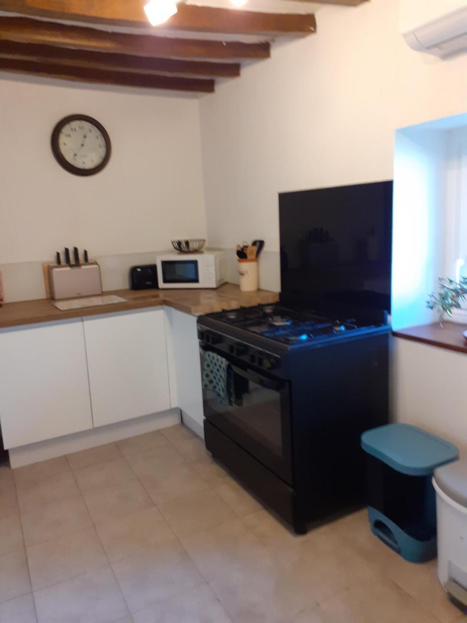 Wildberry Cottage Orgères-la-Roche المظهر الخارجي الصورة