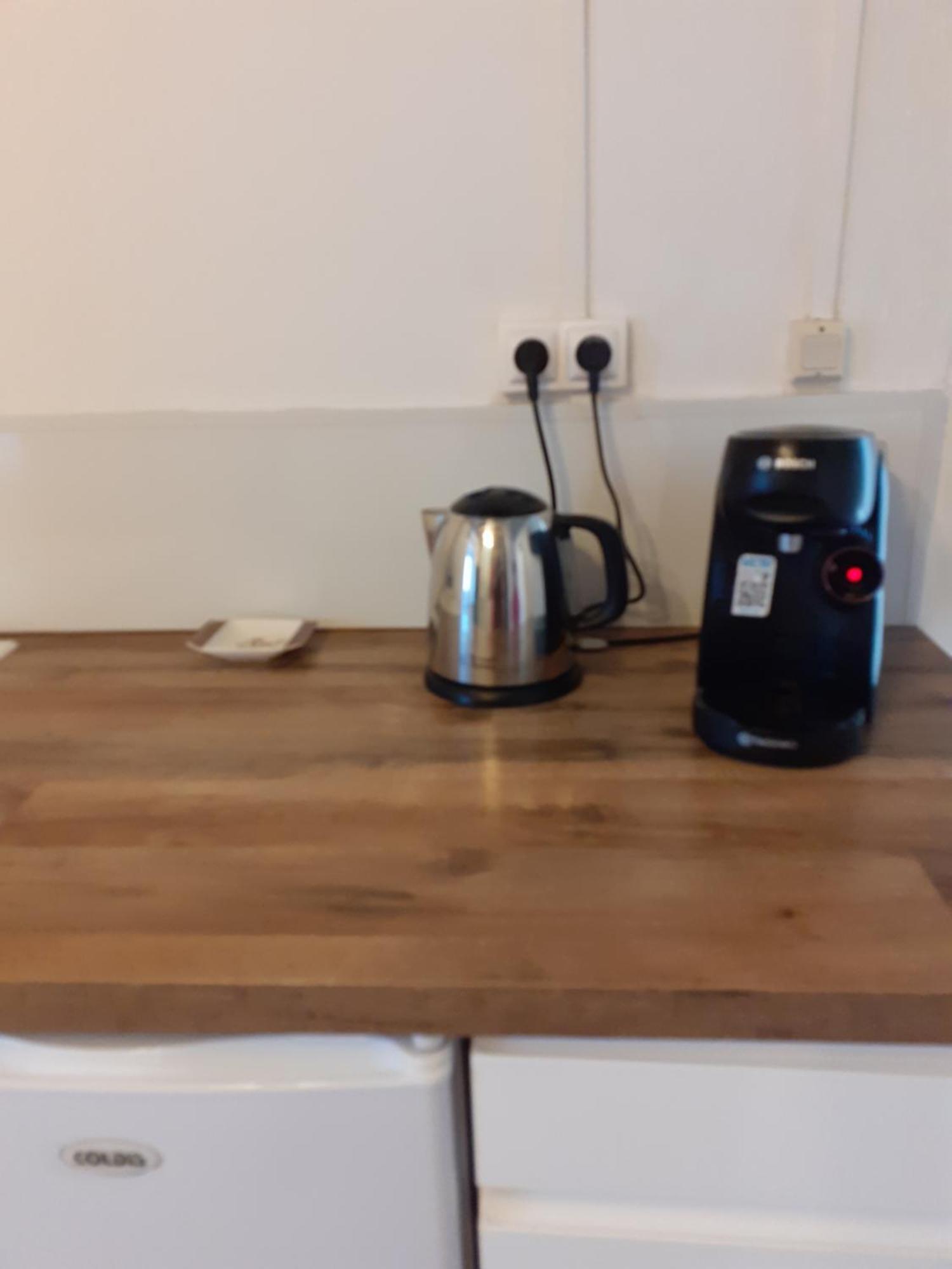 Wildberry Cottage Orgères-la-Roche المظهر الخارجي الصورة