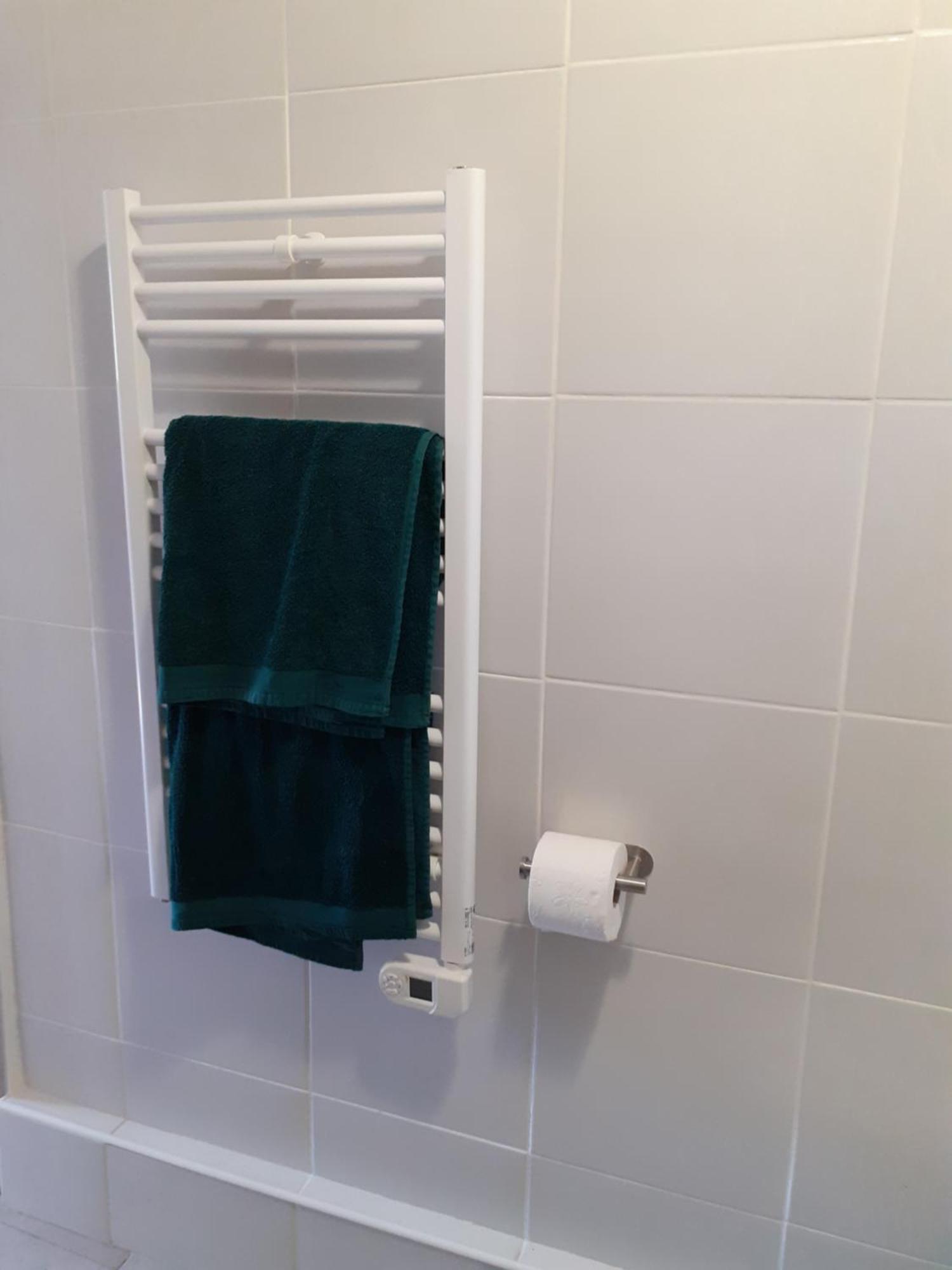 Wildberry Cottage Orgères-la-Roche المظهر الخارجي الصورة