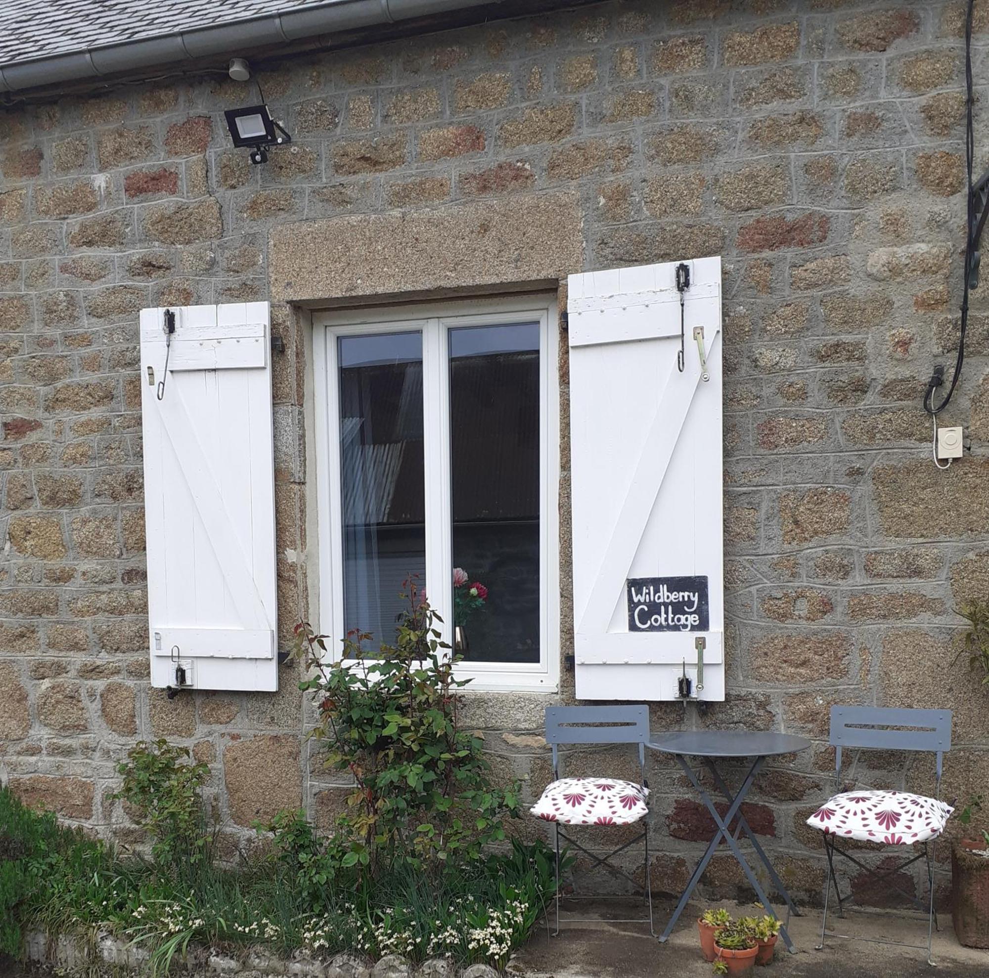 Wildberry Cottage Orgères-la-Roche المظهر الخارجي الصورة